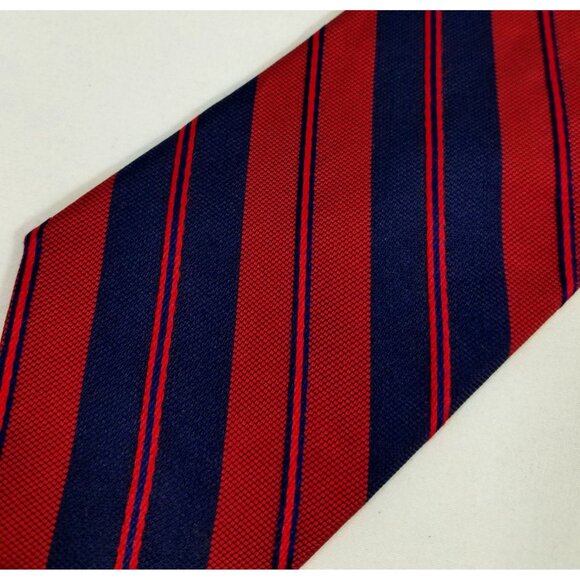 Brooks Brothers Red & Navy Blue Striped Silk Tie - Picture 2 of 9
